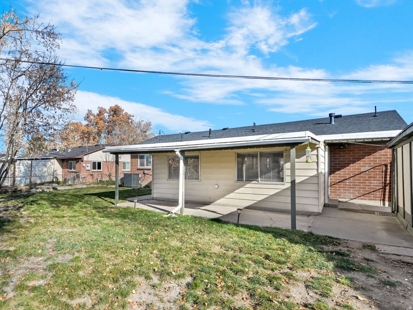 Murray, Utah, 84107, United States, 3 Bedrooms Bedrooms, ,2 BathroomsBathrooms,Residential,For Sale,1999018