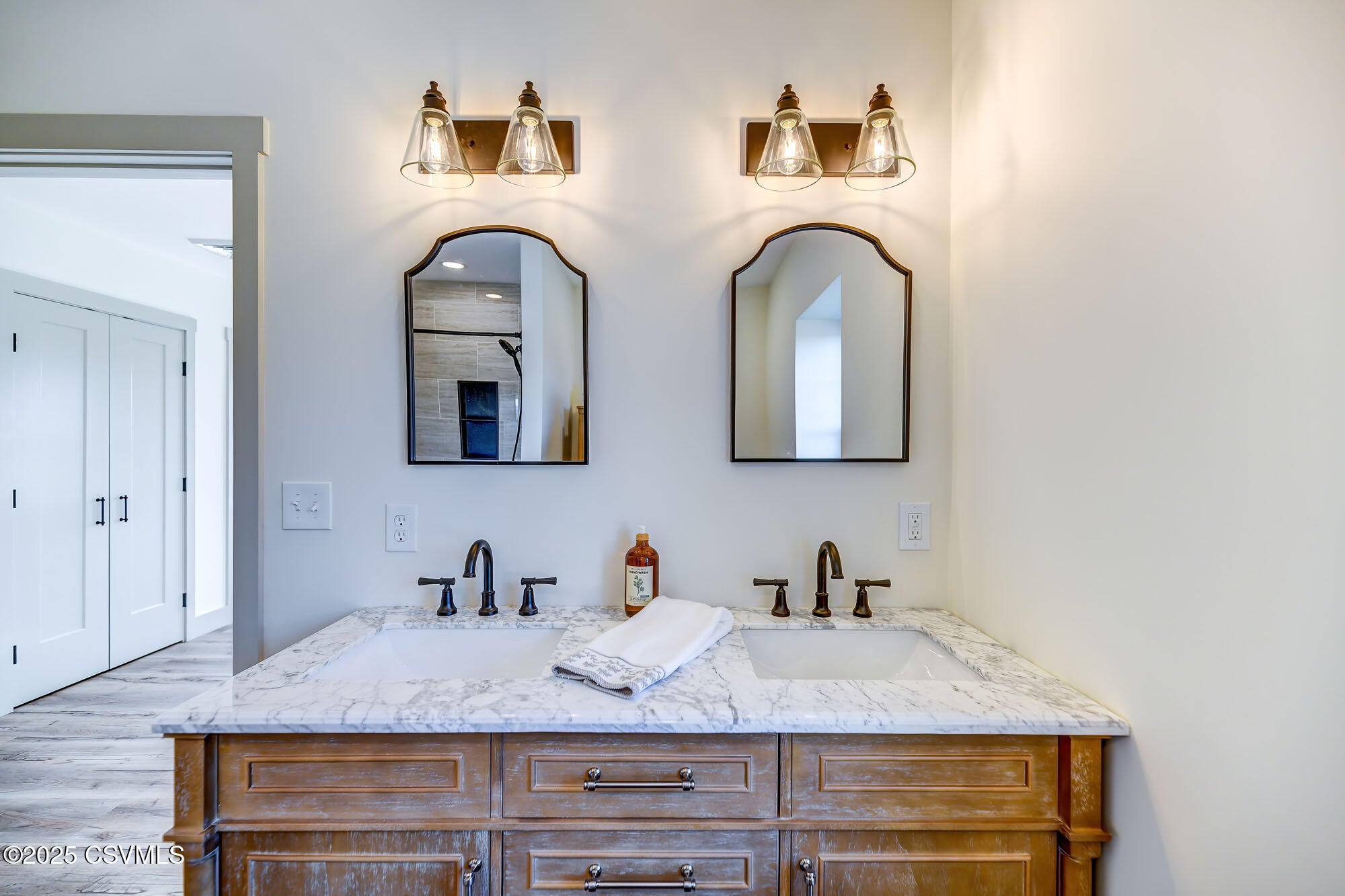 Berwick, Pennsylvania, 18603, United States, 4 Bedrooms Bedrooms, ,2 BathroomsBathrooms,Residential,For Sale,1993834