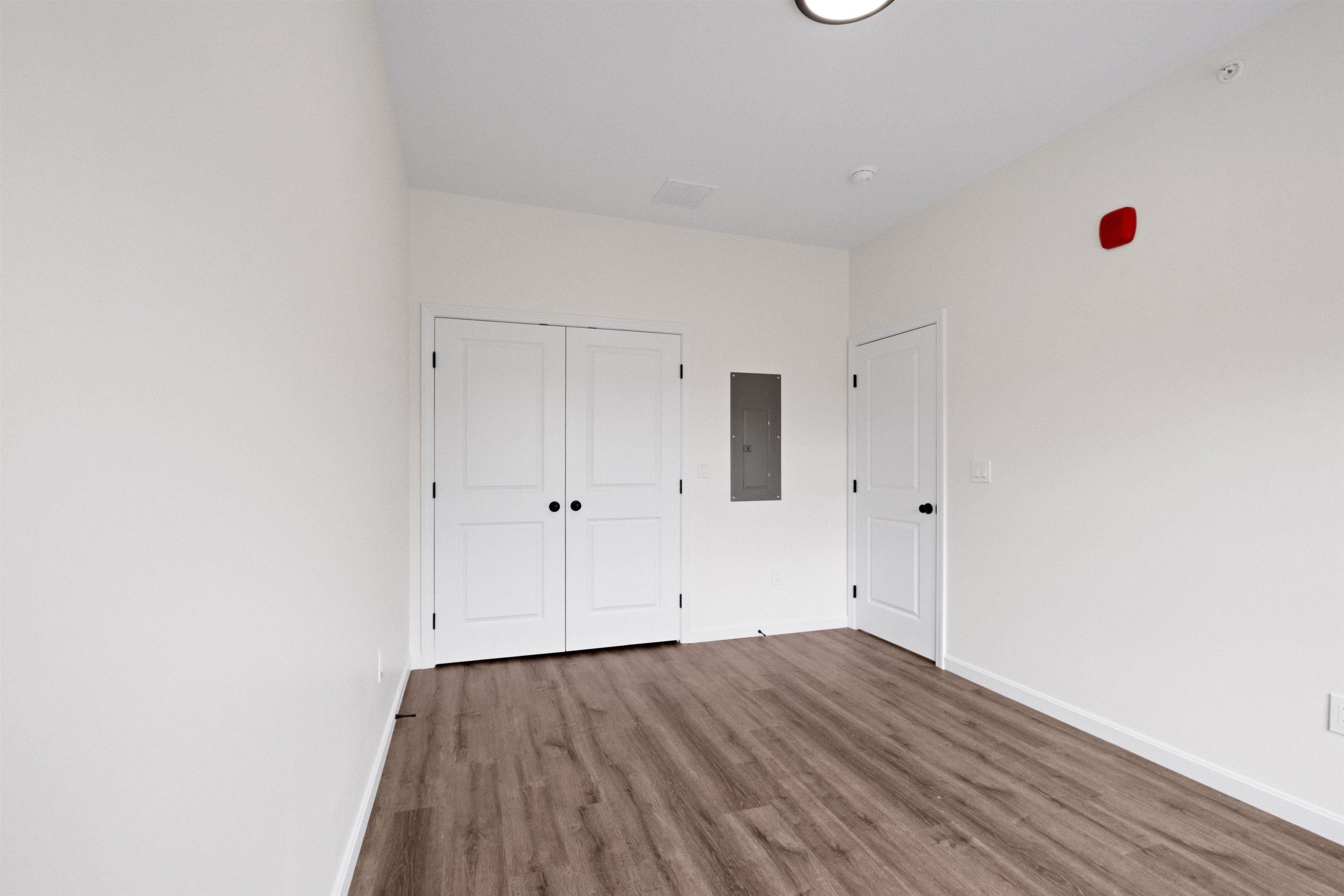 Lincoln, New Hampshire, 03251, United States, 4 Bedrooms Bedrooms, ,3 BathroomsBathrooms,Residential,For Sale,1922884