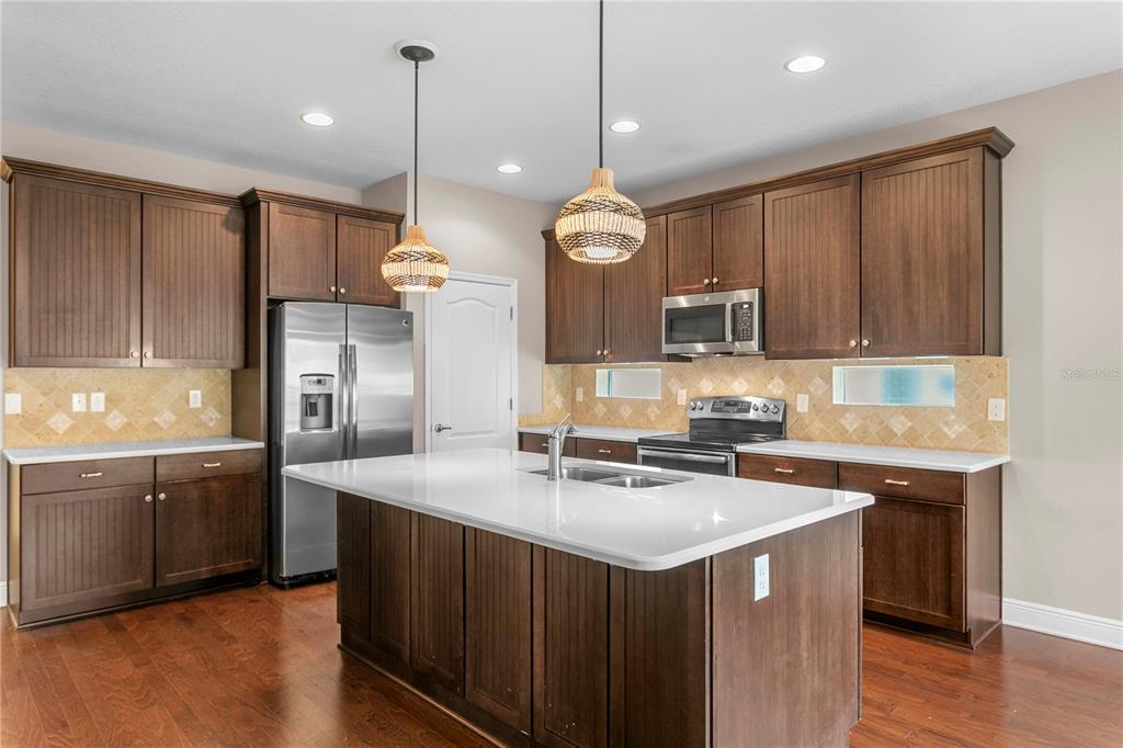 Tampa, Florida, 33647, United States, 5 Bedrooms Bedrooms, ,3 BathroomsBathrooms,Residential,For Sale,1987732