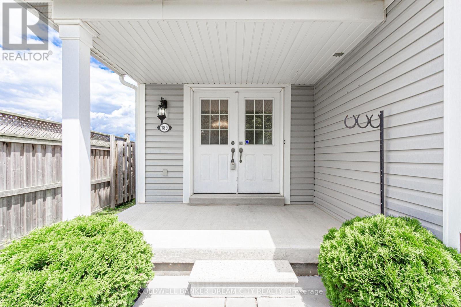 BRANTFORD, Ontario, N3T 0E6, CA, 3 Bedrooms Bedrooms, ,2 BathroomsBathrooms,Residential,For Sale,1903320