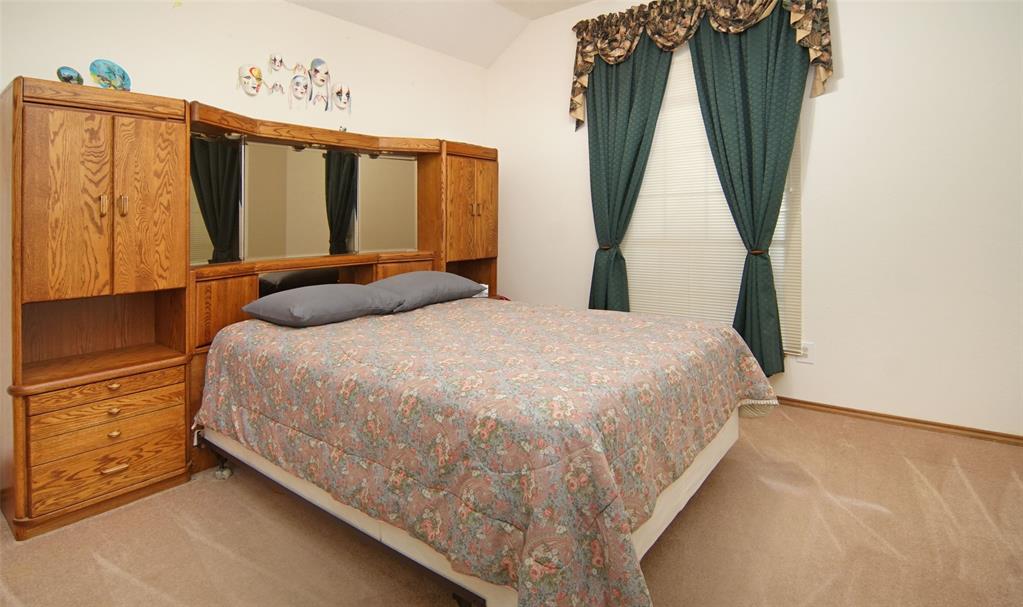 Weatherford, Texas, 76087, United States, 3 Bedrooms Bedrooms, ,2 BathroomsBathrooms,Residential,For Sale,1943652