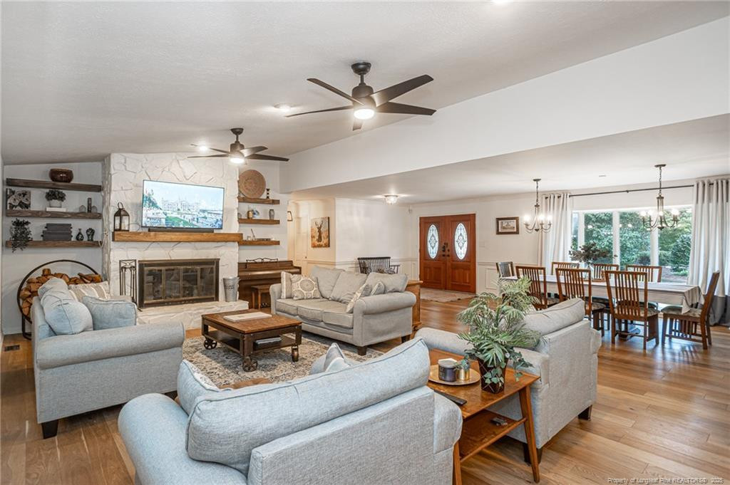 Fayetteville, North Carolina, 28303, United States, 4 Bedrooms Bedrooms, ,4 BathroomsBathrooms,Residential,For Sale,1906068