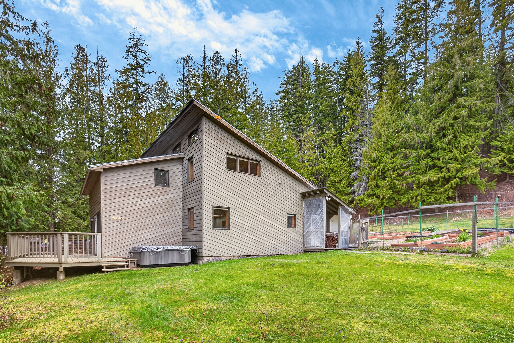  Rare Waterfront Gem - 物件實景