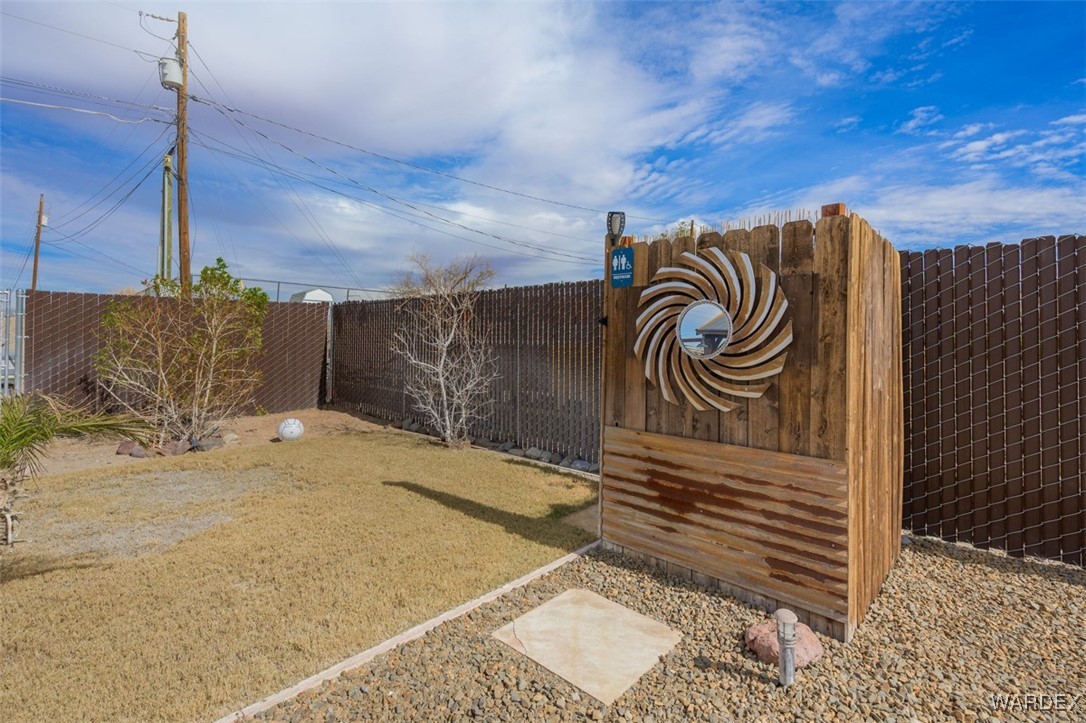 Bullhead City, Arizona, 86442, United States, 2 Bedrooms Bedrooms, ,Residential,For Sale,1912692