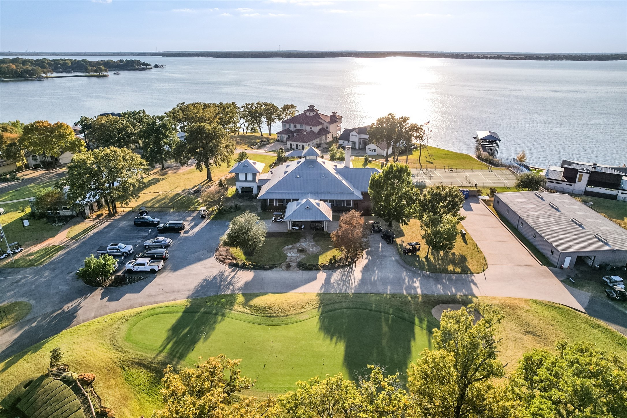 Mabank, Texas, 75156, United States, 3 Bedrooms Bedrooms, ,3 BathroomsBathrooms,Residential,For Sale,1990997