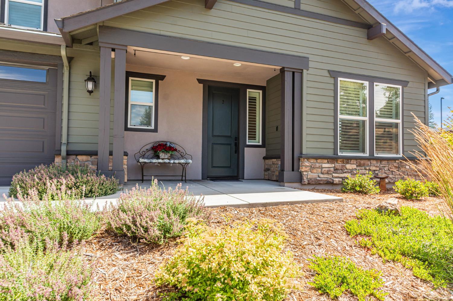 Colfax, California, 95713, United States, 3 Bedrooms Bedrooms, ,3 BathroomsBathrooms,Residential,For Sale,1883373