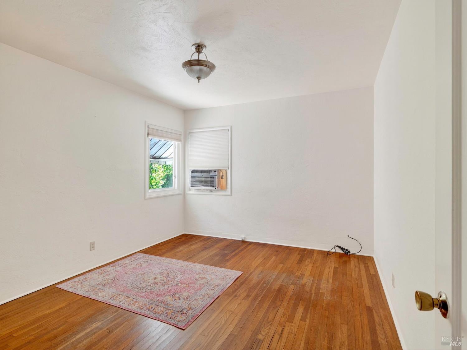 St. Helena, California, 94574, United States, 2 Bedrooms Bedrooms, ,2 BathroomsBathrooms,Residential,For Sale,1932187