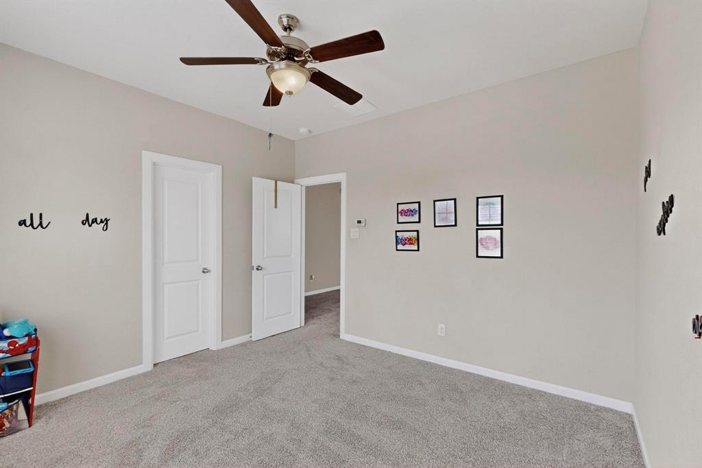 Mansfield, Texas, 76063, United States, 4 Bedrooms Bedrooms, ,3 BathroomsBathrooms,Residential,For Sale,1984510