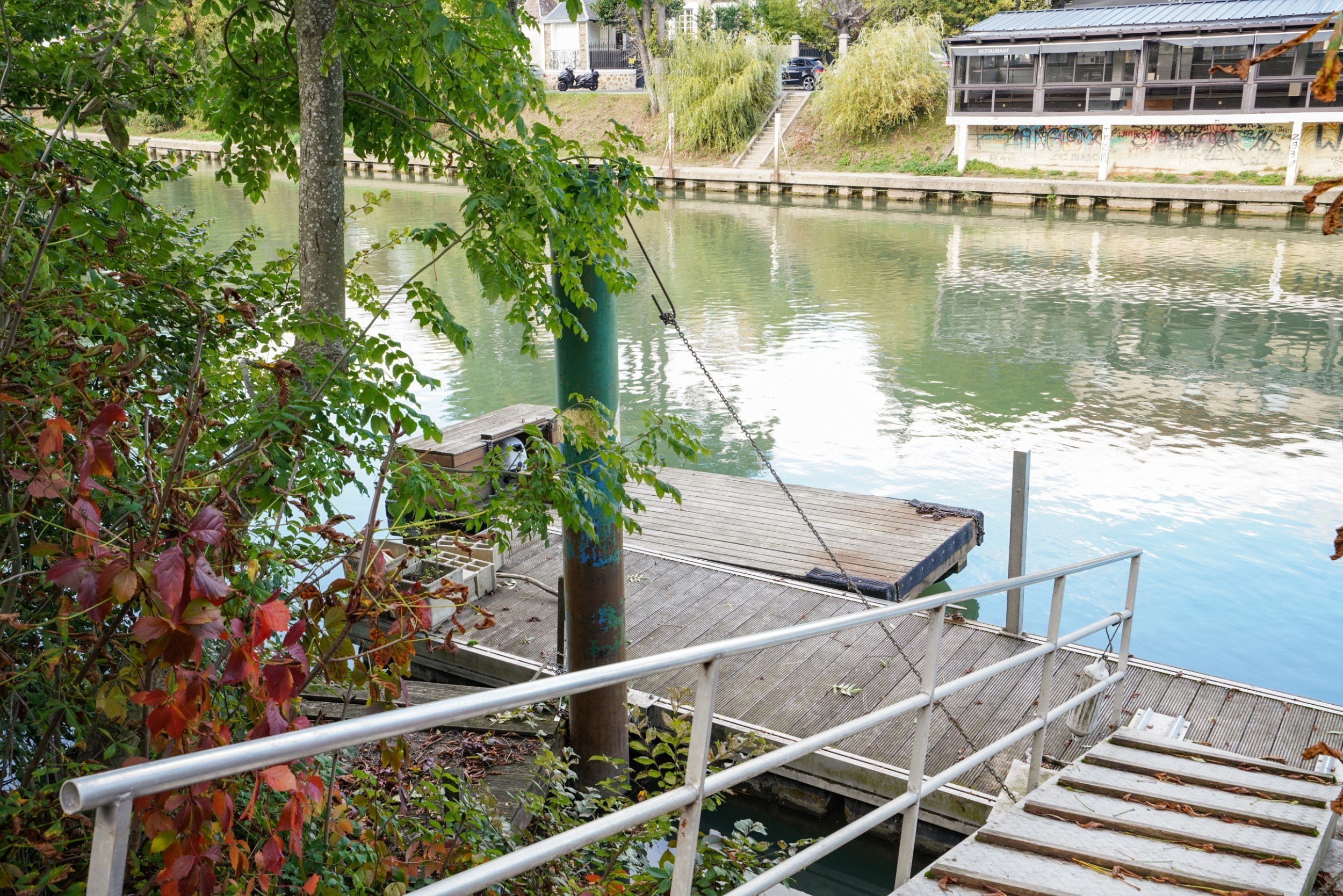 LE PERREUX-SUR-MARNE – WATERFRONT CONTEMPORARY ESTATE ON THE BANKS OF THE MARNE… - 物件實景