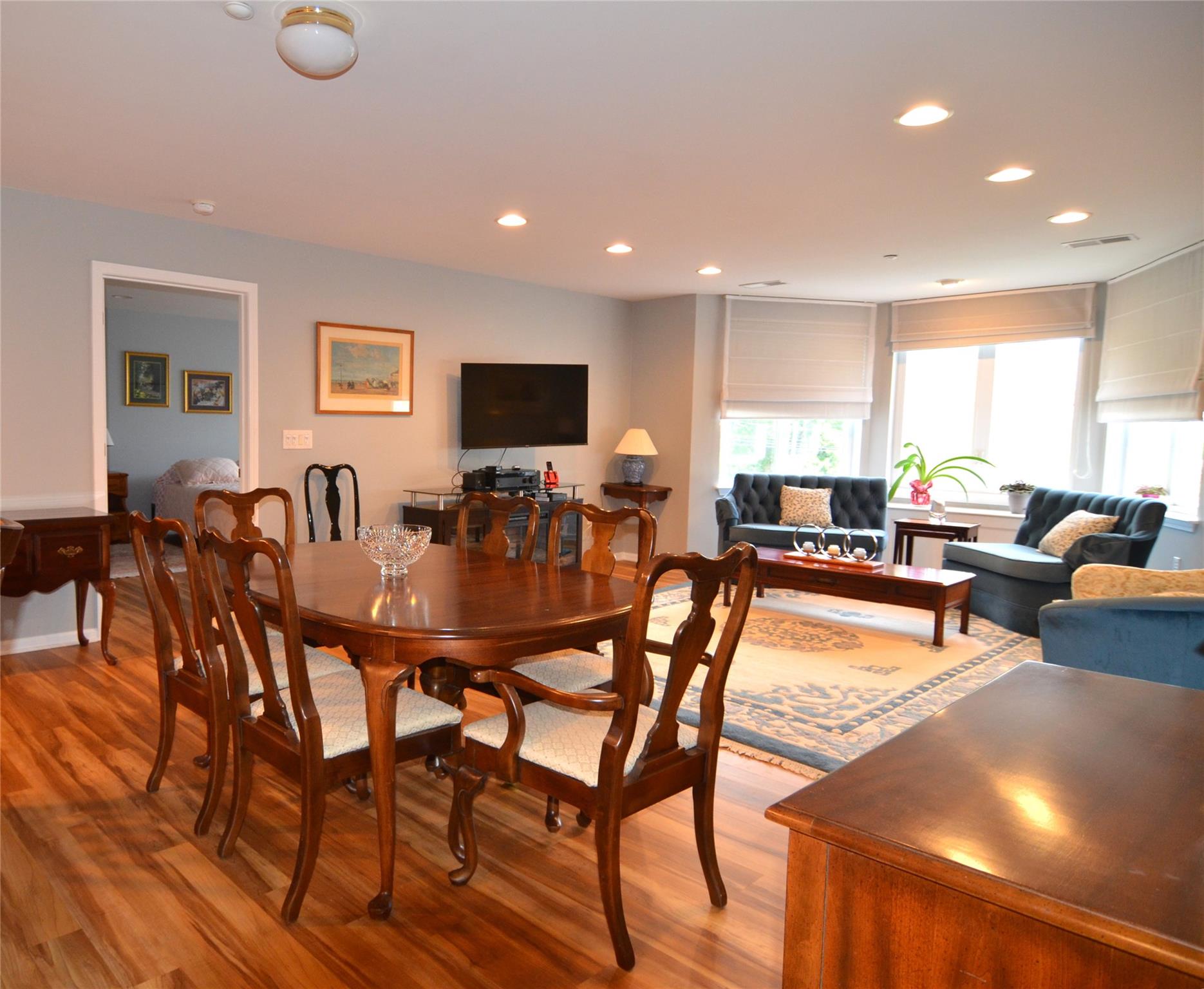 Haverstraw, New York, 10927, United States, 2 Bedrooms Bedrooms, ,2 BathroomsBathrooms,Residential,For Sale,1819239