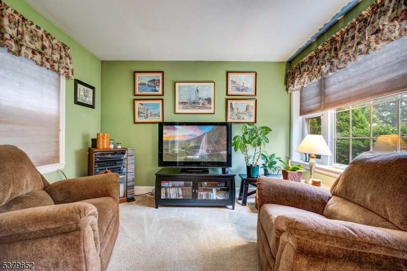 Elizabeth City, New Jersey, 07208, United States, 3 Bedrooms Bedrooms, ,2 BathroomsBathrooms,Residential,For Sale,1926439
