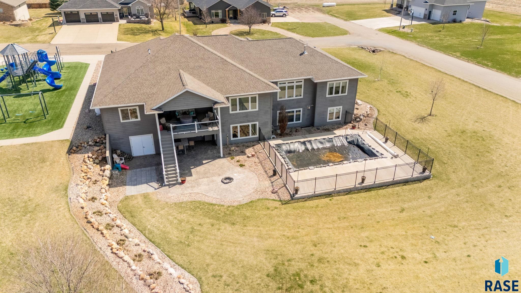 Lester, Iowa, 51242, United States, 4 Bedrooms Bedrooms, ,5 BathroomsBathrooms,Residential,For Sale,1926718
