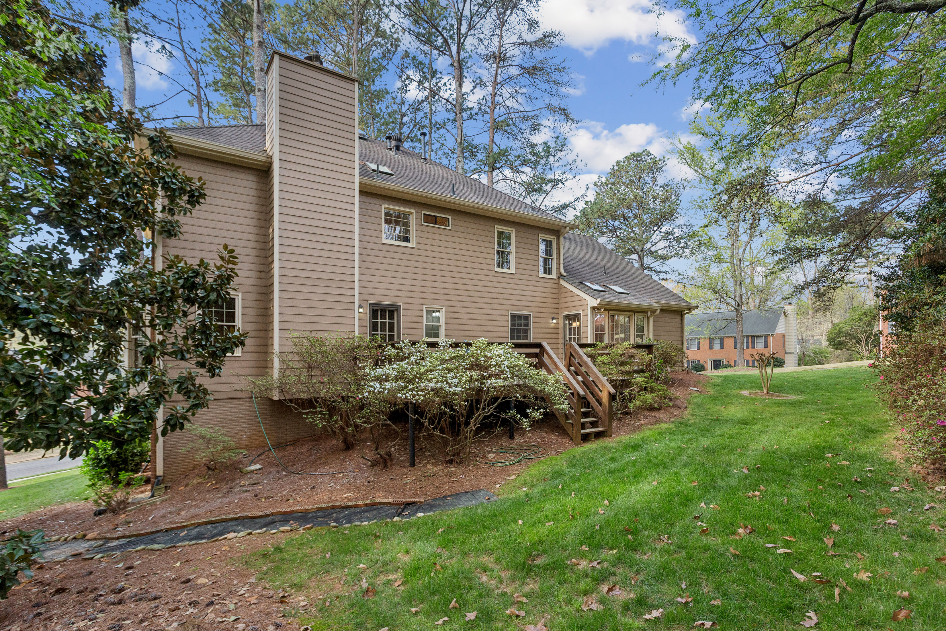  Beautiful Home on Corner Lot in Coveted Princeton Mill Subdivision - 物件實景