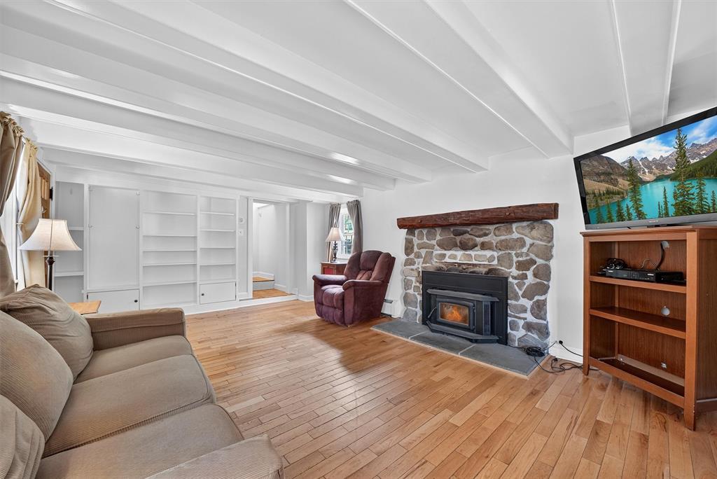 Chester, New York, 10918, United States, 3 Bedrooms Bedrooms, ,2 BathroomsBathrooms,Residential,For Sale,1975527