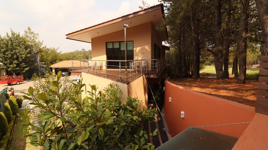 Morelia, Michoacán de Ocampo, 58350, Mexico, 3 Bedrooms Bedrooms, ,4 BathroomsBathrooms,Residential,For Sale,1829040