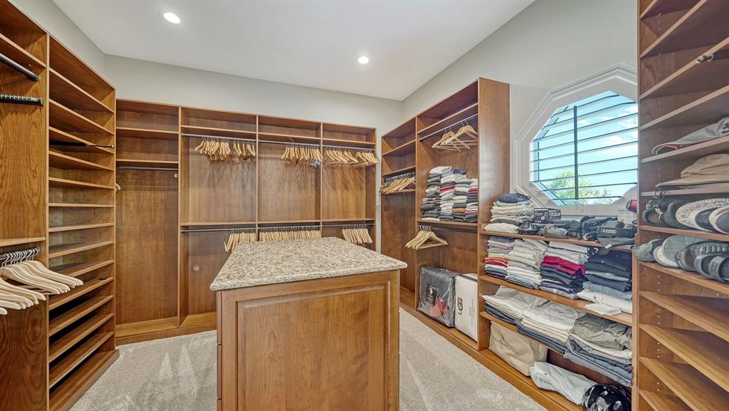 Longboat Key, Florida, 34228, United States, 4 Bedrooms Bedrooms, ,5 BathroomsBathrooms,Residential,For Sale,1999864