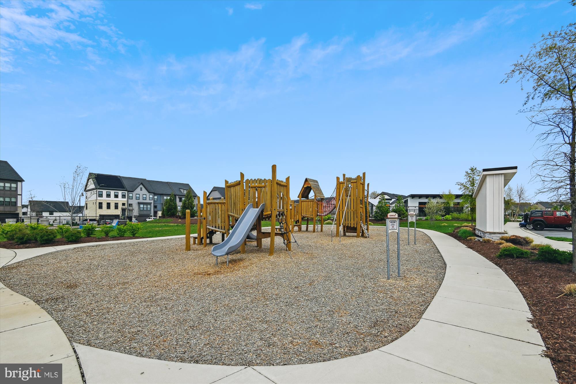 Glen Burnie, Maryland, 21060, United States, 4 Bedrooms Bedrooms, ,4 BathroomsBathrooms,Residential,For Sale,2010284