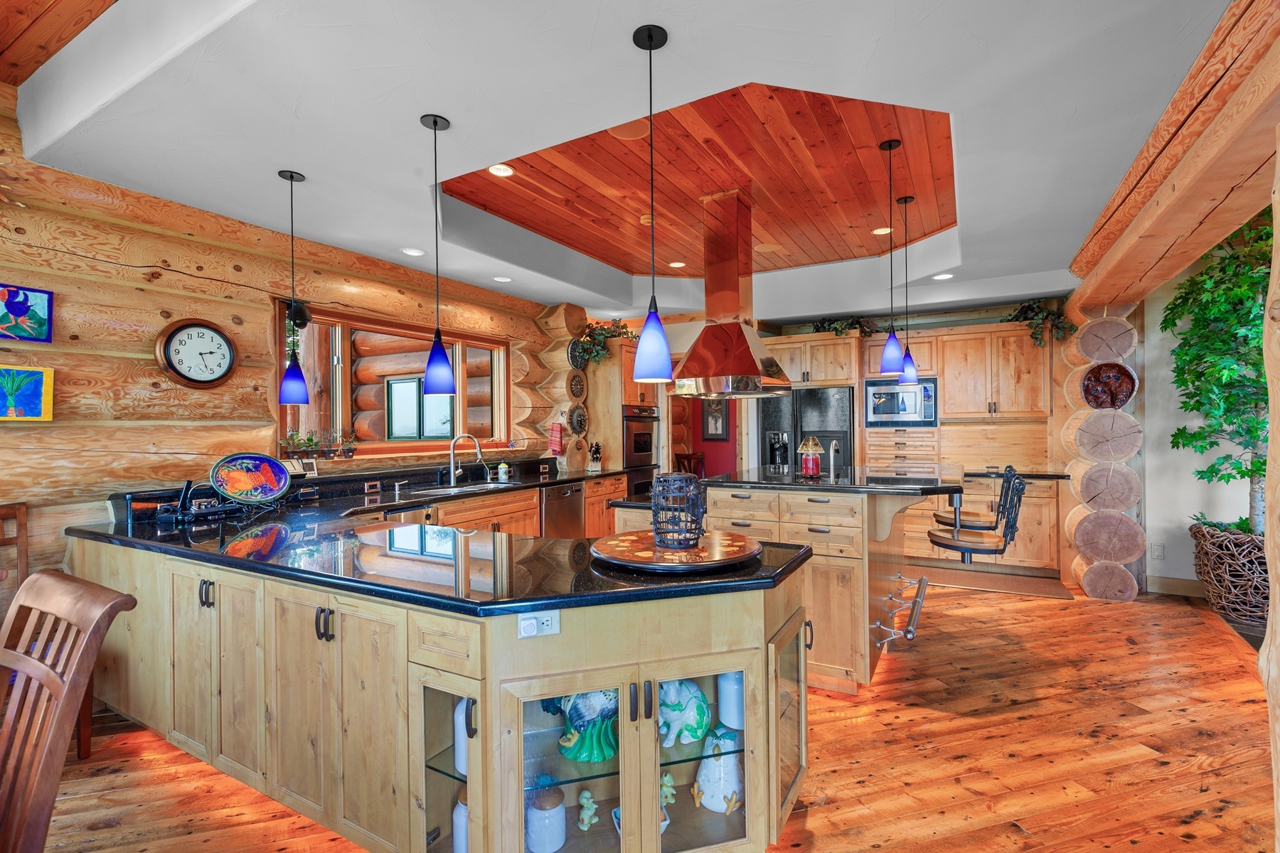  Log Estate overlooking Lake Coeur d