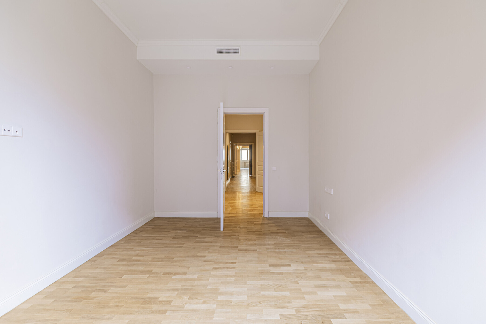  Renovated high-rise apartment in a stately building in Eixample. - 物件實景