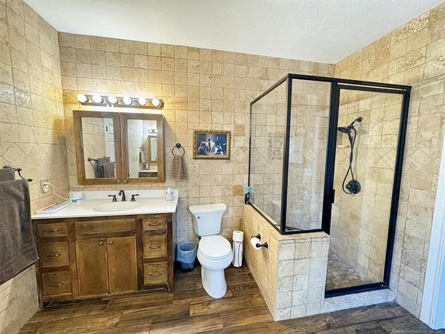 Cookson, Oklahoma, 74427, United States, 3 Bedrooms Bedrooms, ,3 BathroomsBathrooms,Residential,For Sale,1974626