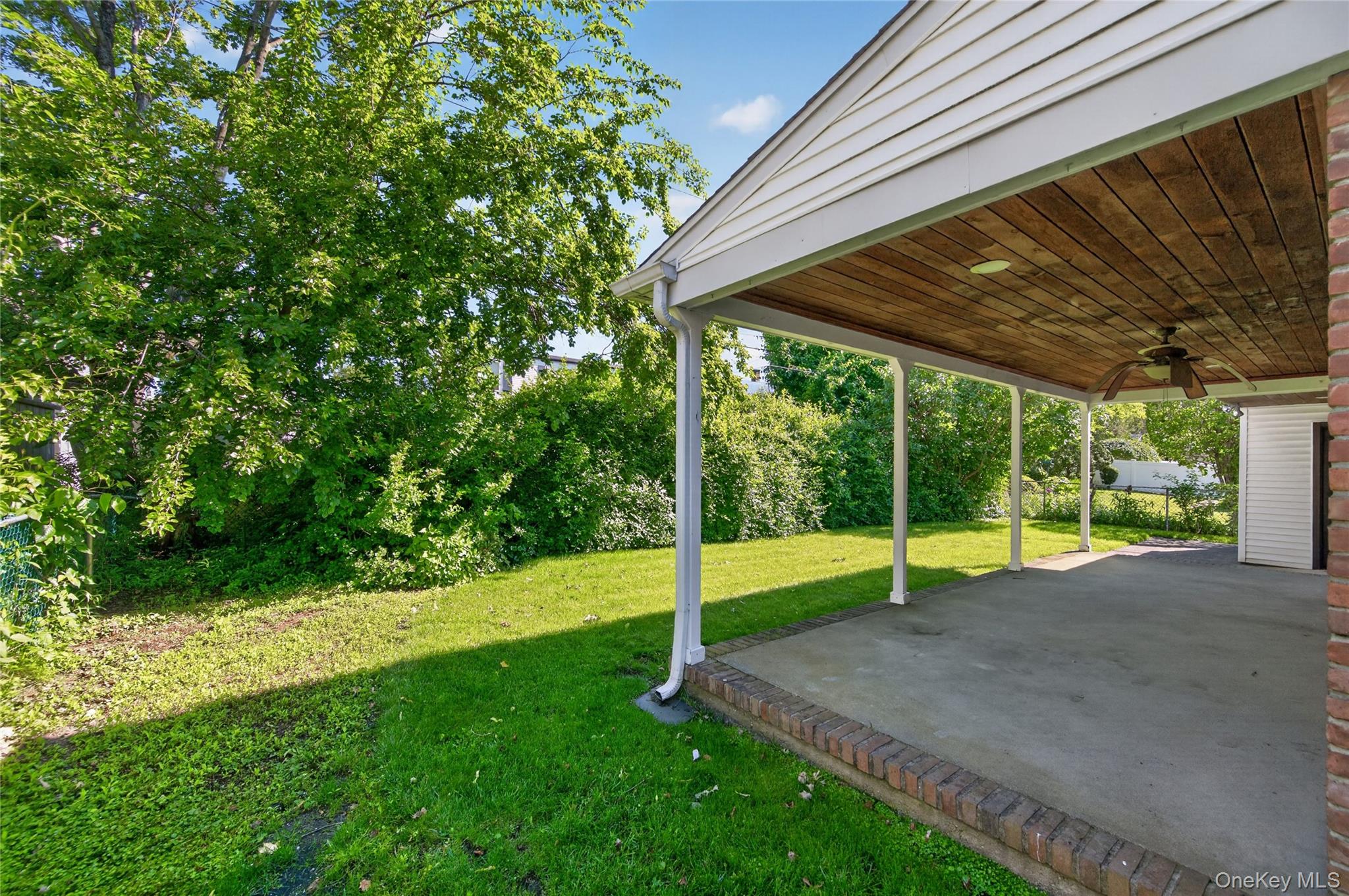  261 Wright Avenue, Carle Place, NY, 11514 - 物件實景