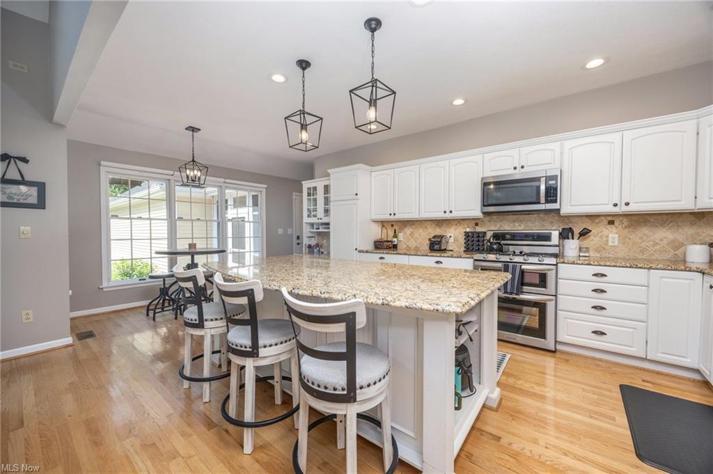 Marietta, Ohio, 45750, United States, 4 Bedrooms Bedrooms, ,5 BathroomsBathrooms,Residential,For Sale,1931542