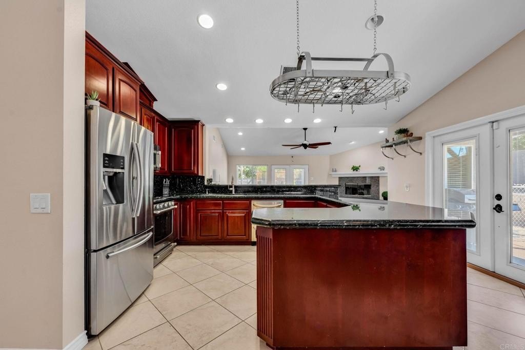 Hemet, California, 92544, United States, 5 Bedrooms Bedrooms, ,4 BathroomsBathrooms,Residential,For Sale,1940395