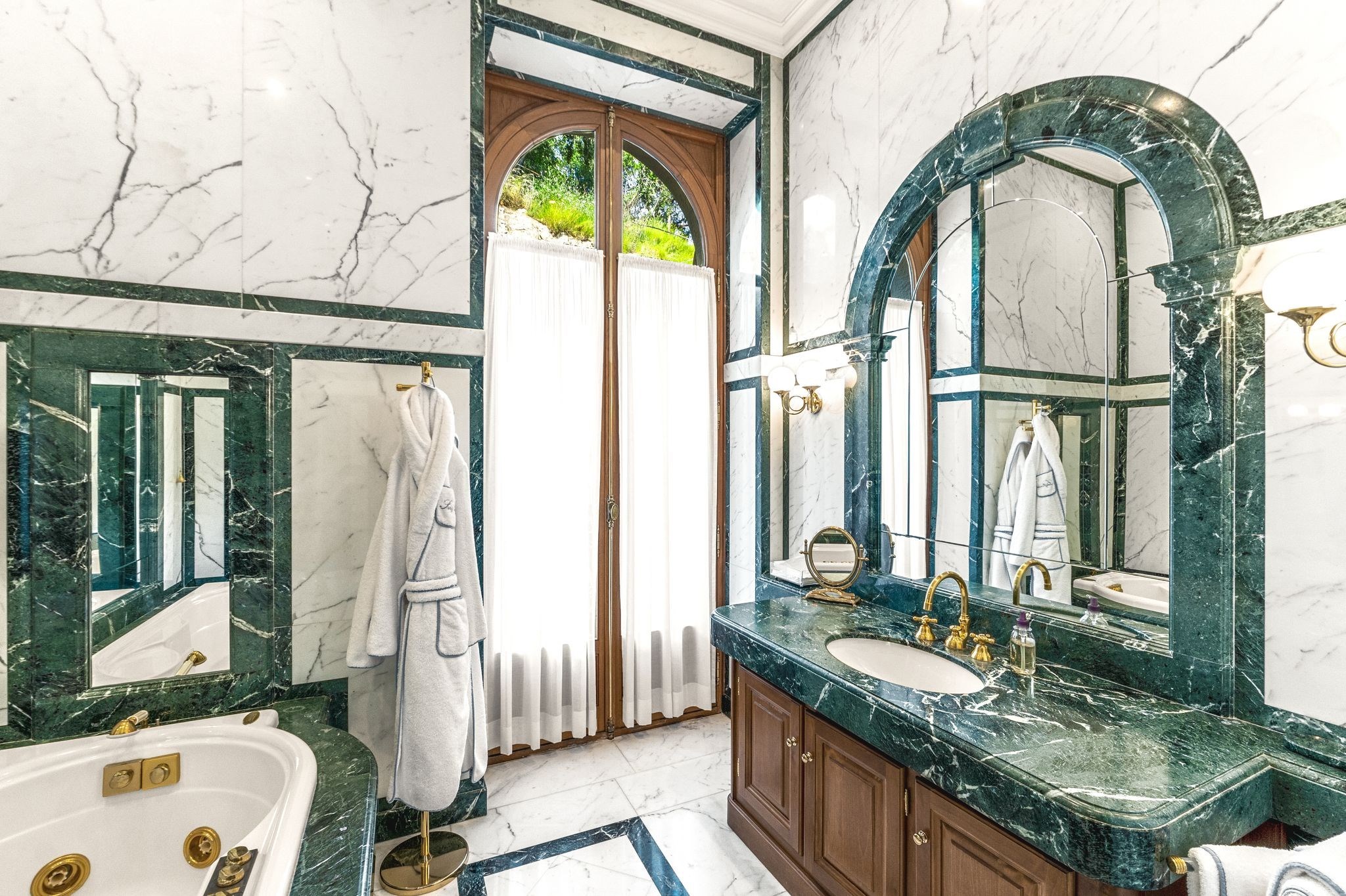  Luxury villa for sale in Villefranche-sur-Mer, historic 1.15 Ha estate with sea… - 物件實景
