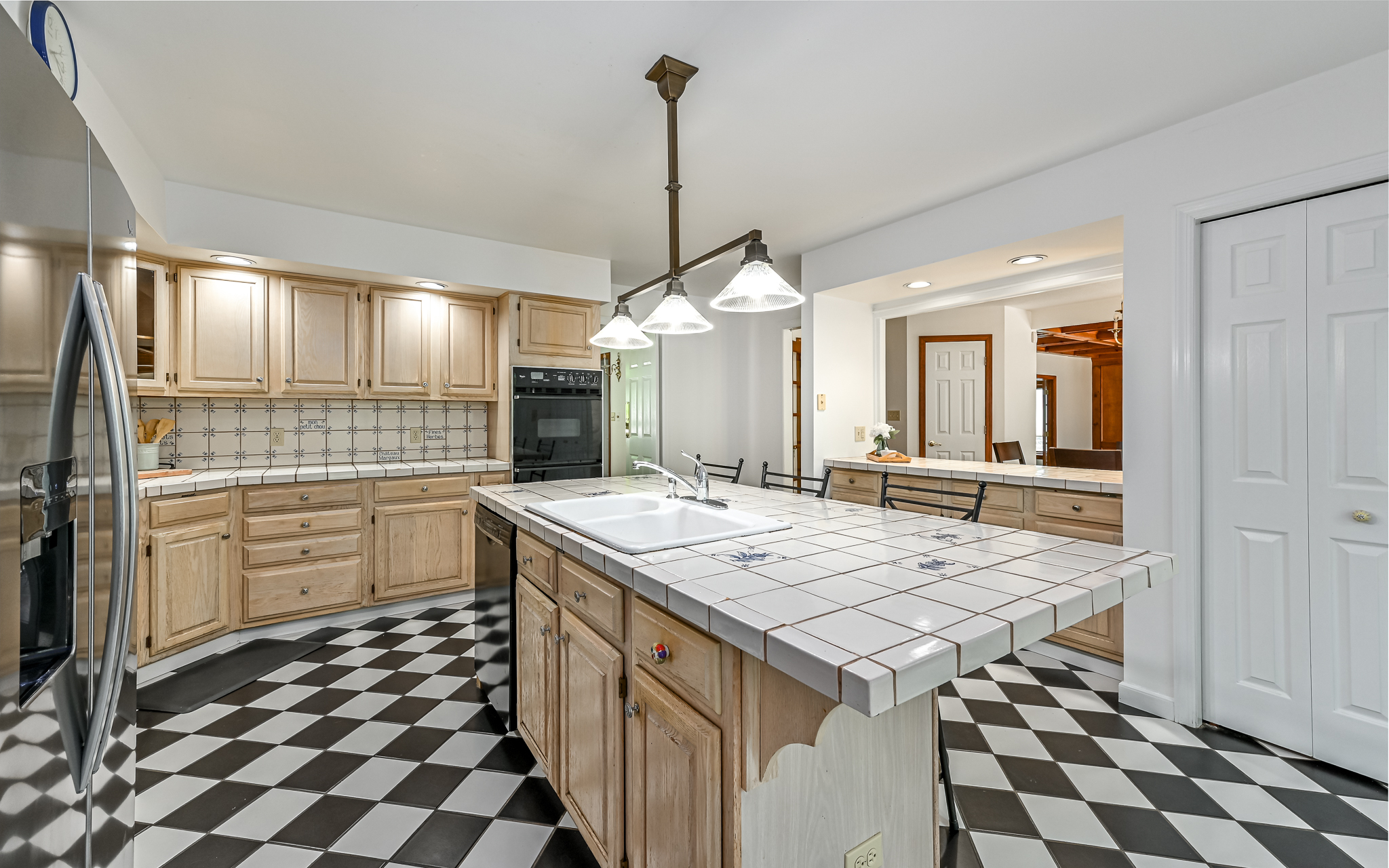  111 Timberwood Drive, Glenshaw, PA 15116 - 物件實景