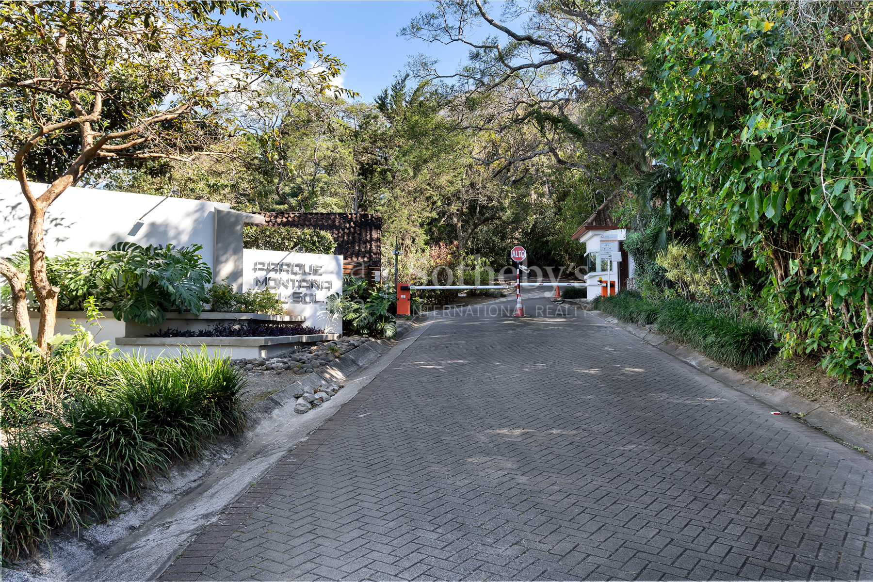  Best Deal Lot In Condominuim Montaña del Sol - 物件實景