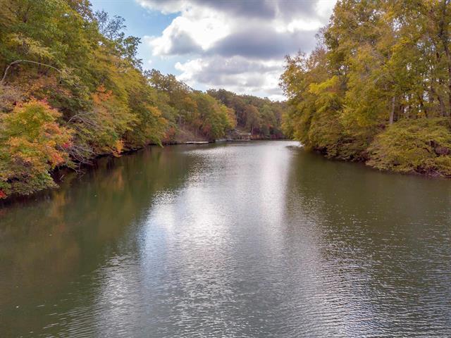 Florence, Alabama, 35630, United States, 4 Bedrooms Bedrooms, ,4 BathroomsBathrooms,Residential,For Sale,1988218