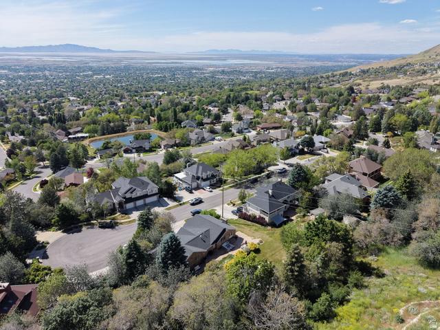 Bountiful, Utah, 84010, United States, 5 Bedrooms Bedrooms, ,4 BathroomsBathrooms,Residential,For Sale,2048629