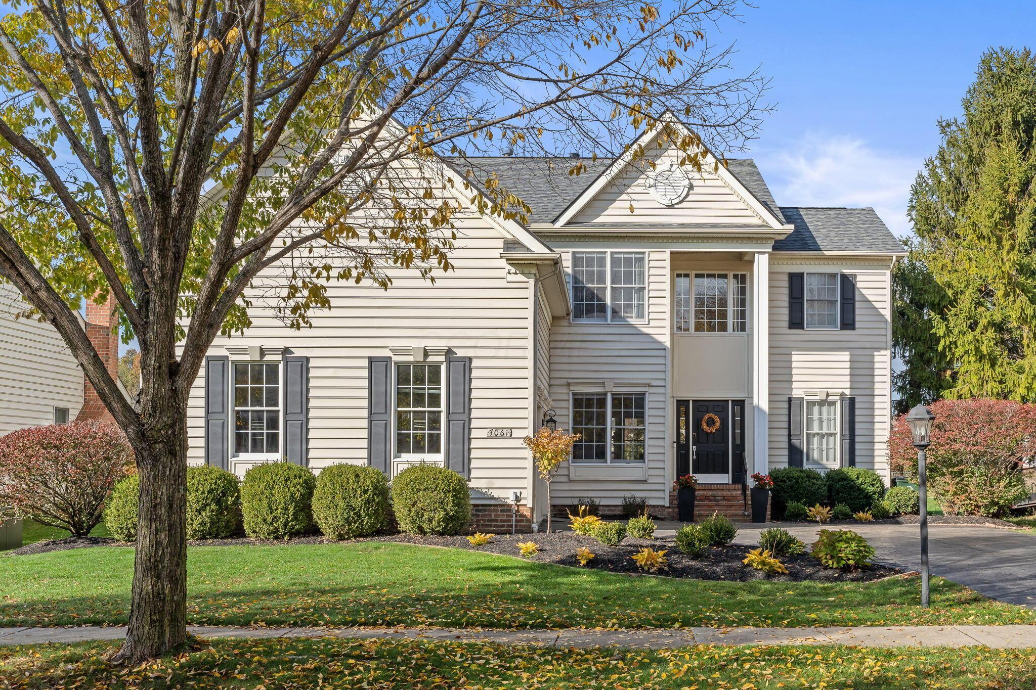 New Albany, Ohio, 43054, United States, 4 Bedrooms Bedrooms, ,3 BathroomsBathrooms,Residential,For Sale,1988234