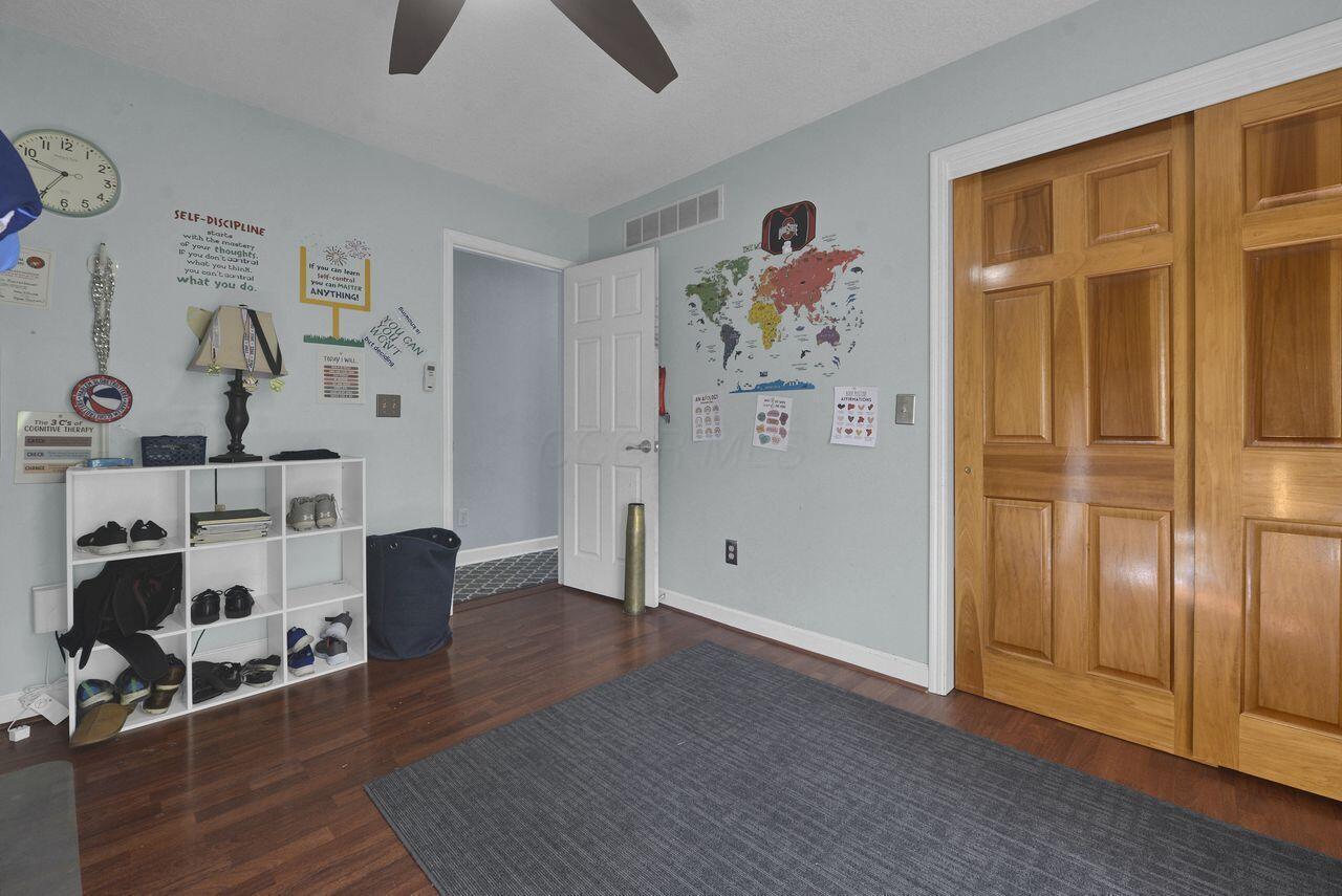 Granville, Ohio, 43023, United States, 5 Bedrooms Bedrooms, ,3 BathroomsBathrooms,Residential,For Sale,1970810