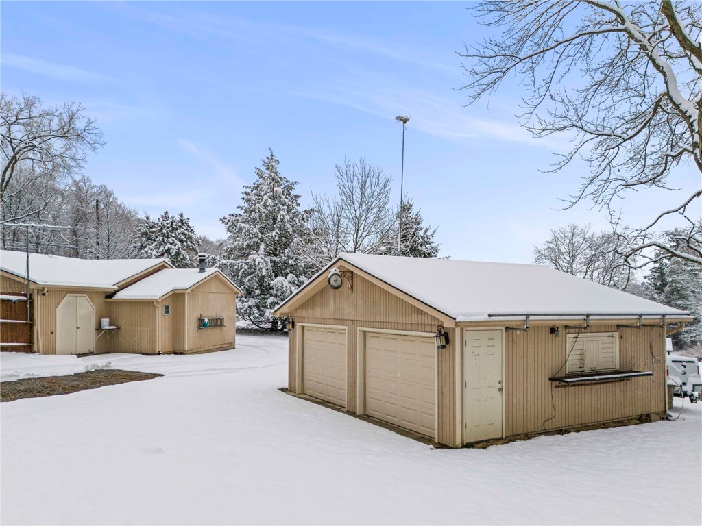 Venetia, Pennsylvania, 15367, United States, 3 Bedrooms Bedrooms, ,3 BathroomsBathrooms,Residential,For Sale,2001468