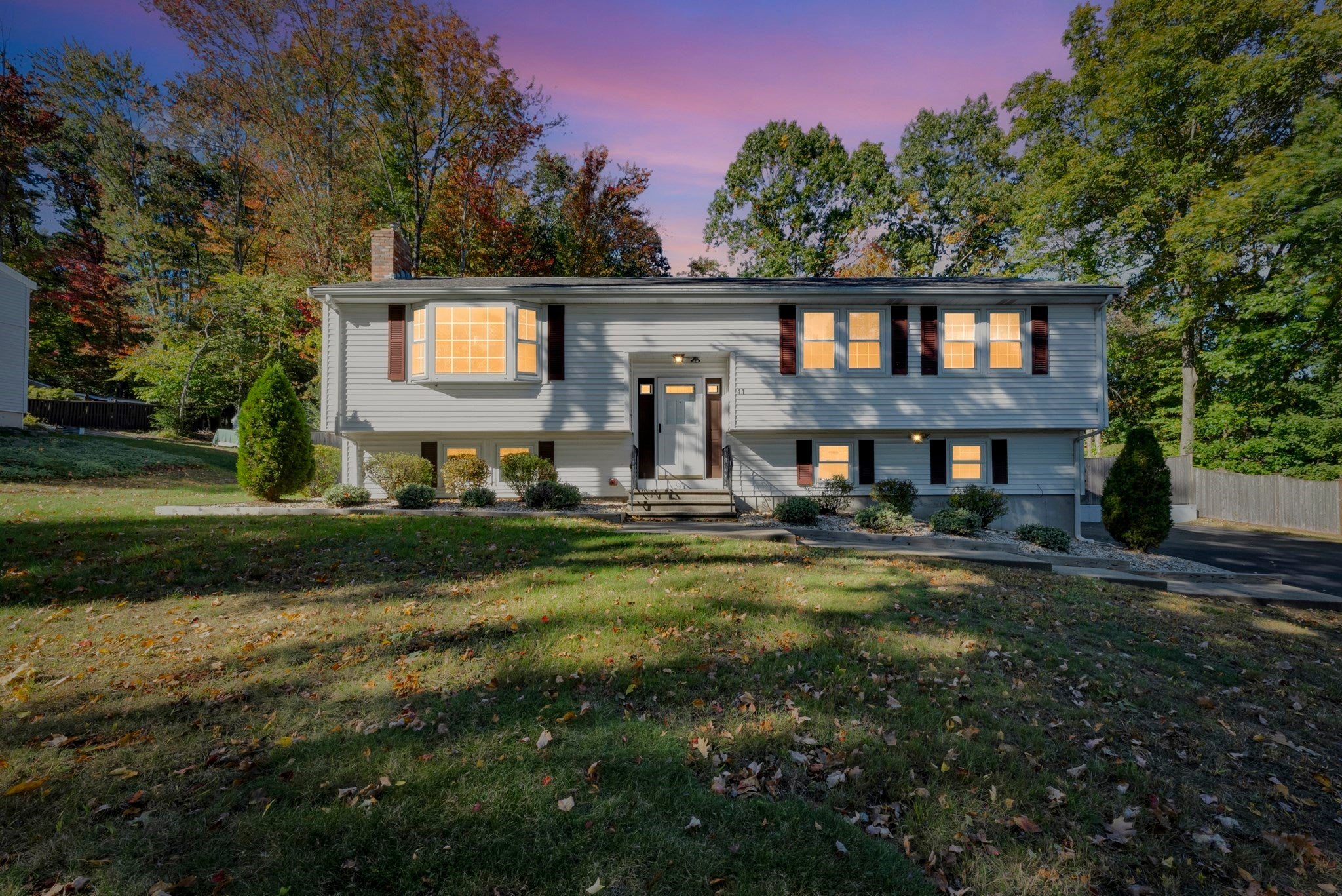 Old Bolton Rd, Hudson, MA 01749