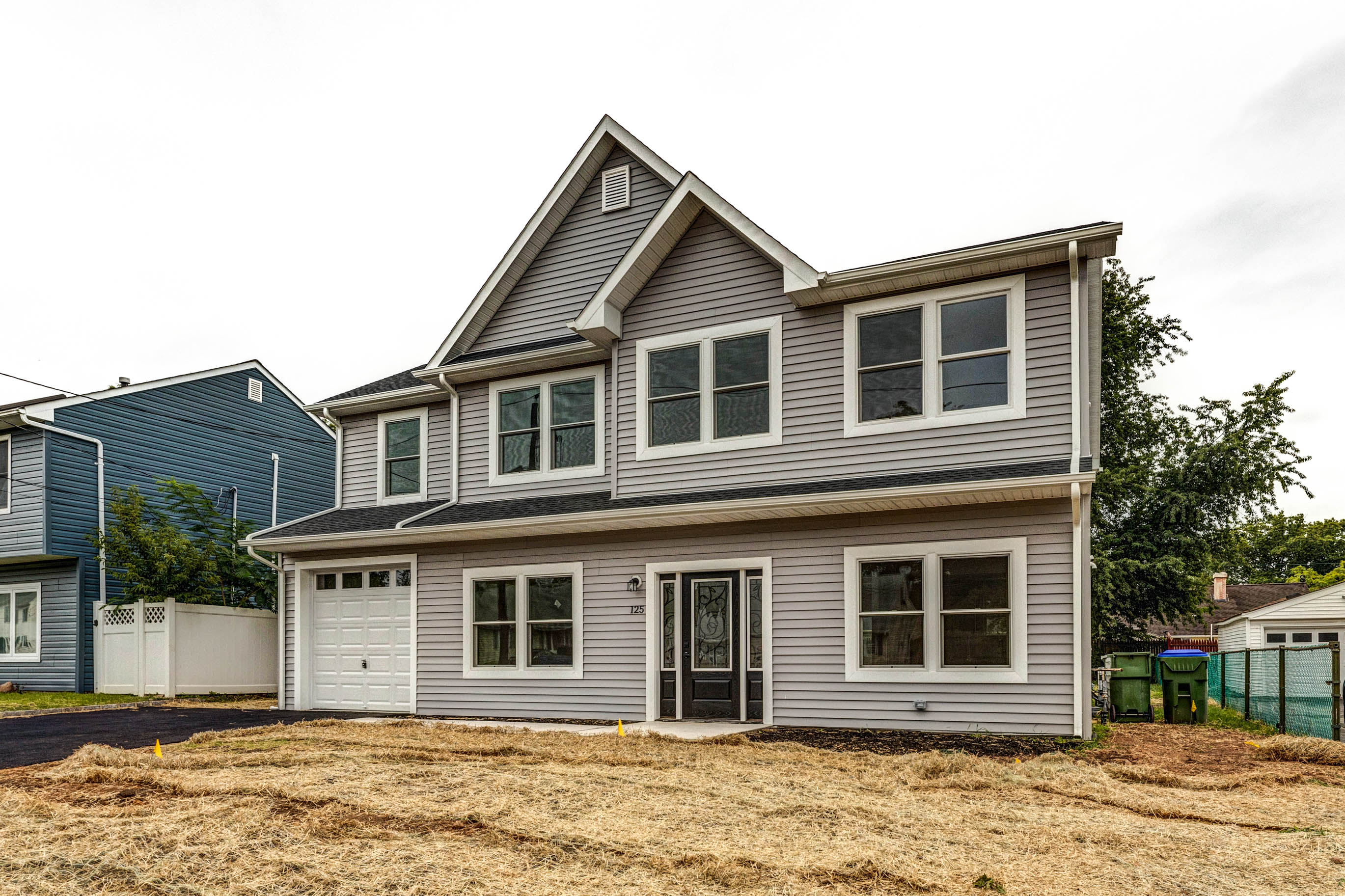 Edison, New Jersey, 08817, United States, 5 Bedrooms Bedrooms, ,4 BathroomsBathrooms,Residential,For Sale,1943601