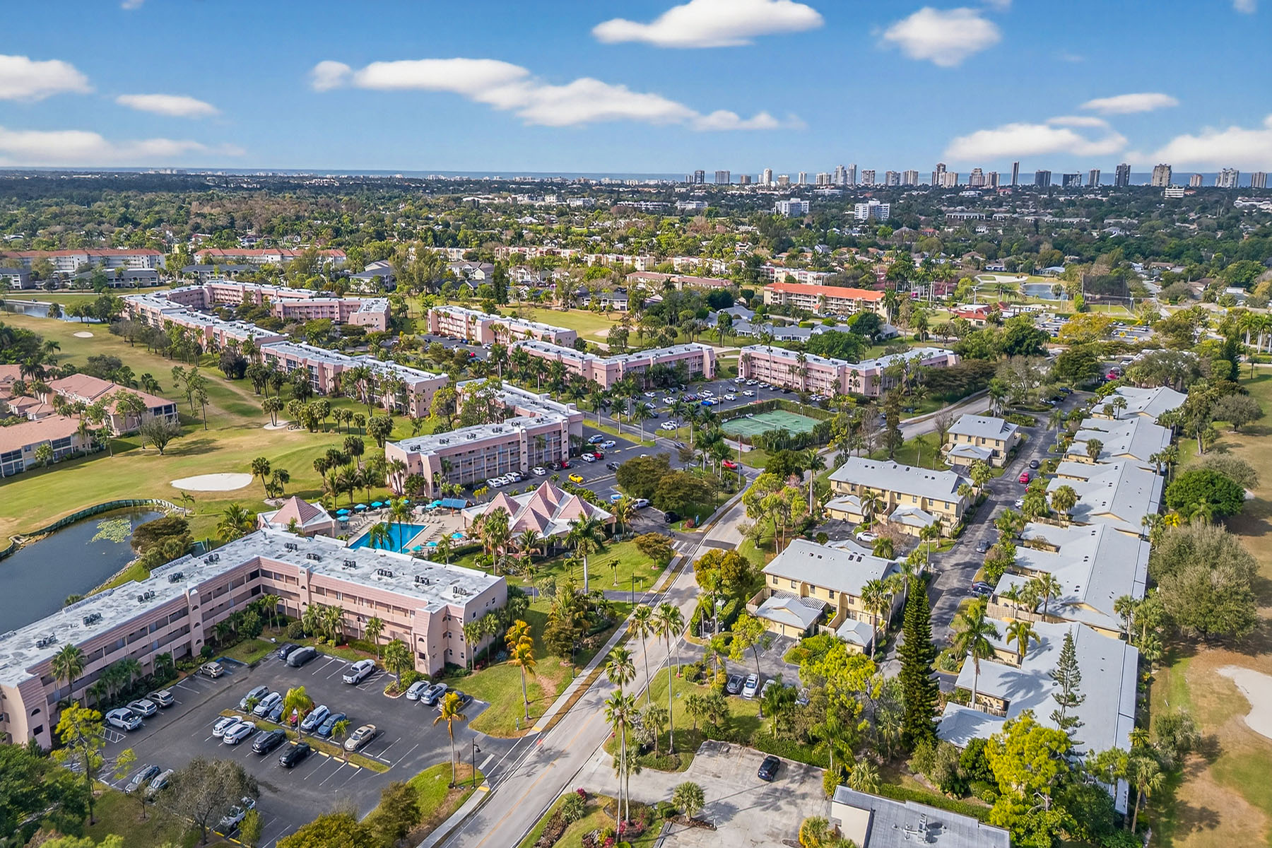  FOREST LAKES - FAIRWAY FOREST VILLAS - 物件實景