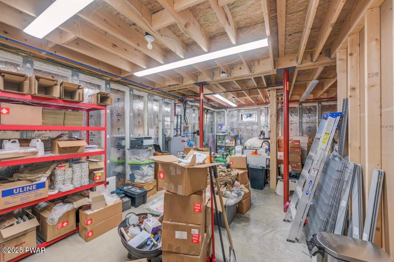 Dingmans Ferry, Pennsylvania, 18328, United States, 2 Bedrooms Bedrooms, ,1 BathroomBathrooms,Residential,For Sale,2006132