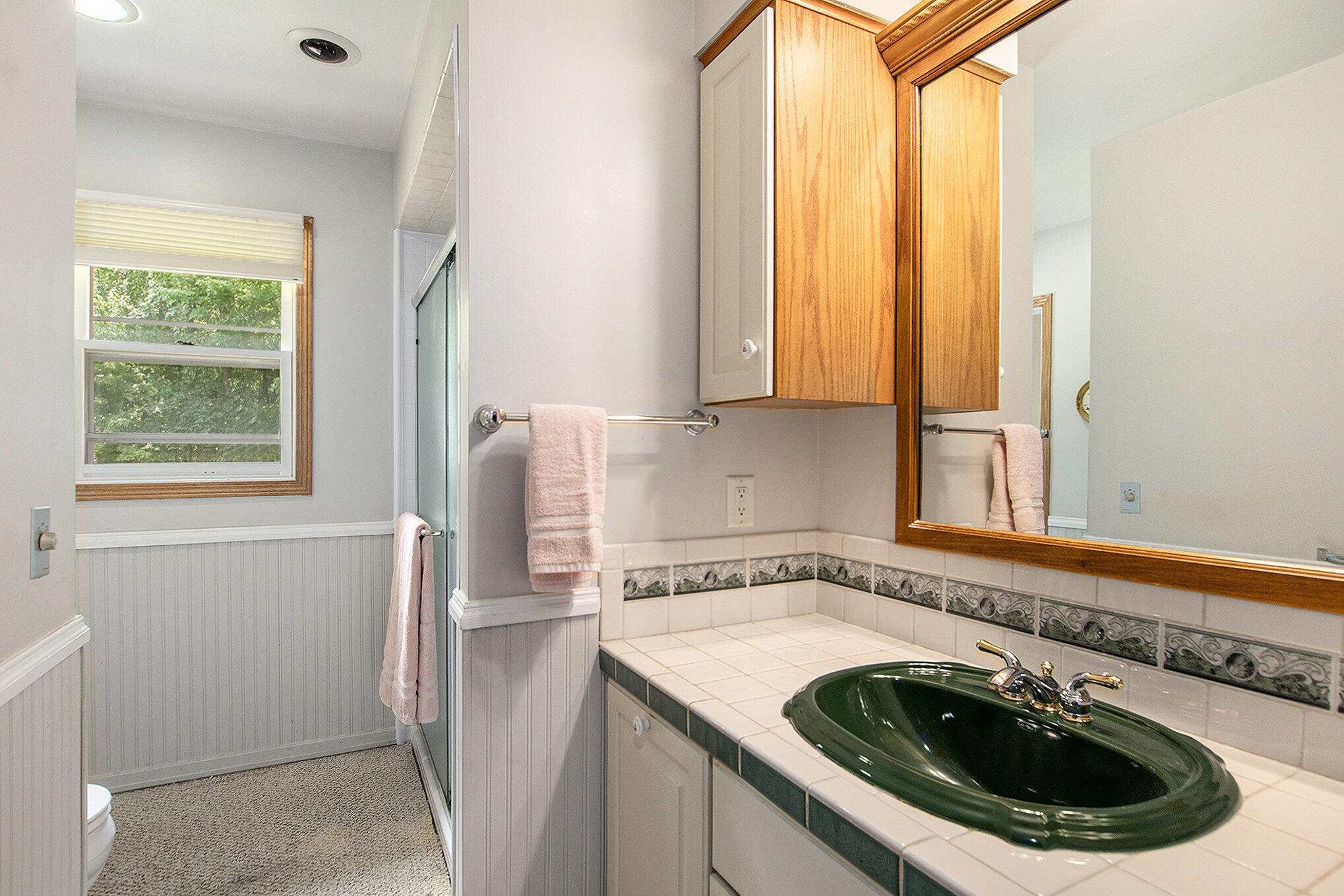 Holland, Michigan, 49424, United States, 3 Bedrooms Bedrooms, ,2 BathroomsBathrooms,Residential,For Sale,1918731