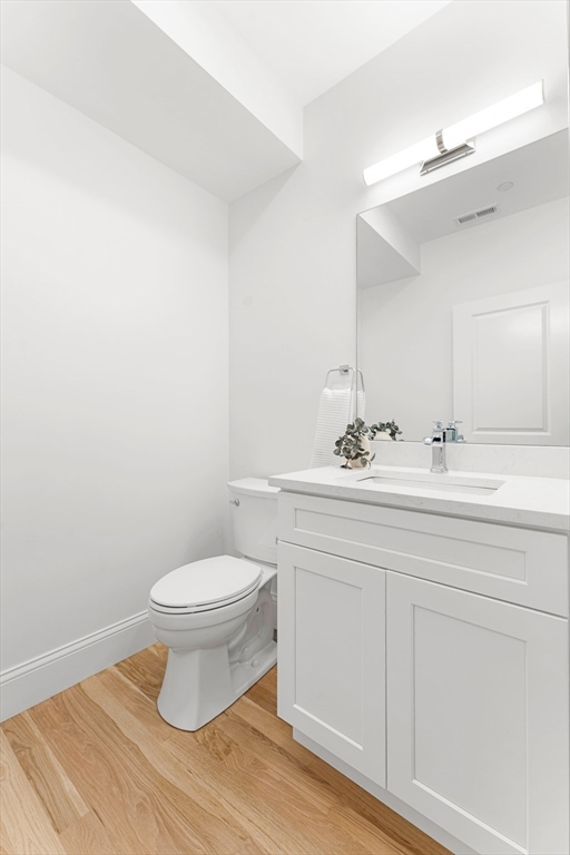 Marlborough, Massachusetts, 01752, United States, 2 Bedrooms Bedrooms, ,3 BathroomsBathrooms,Residential,For Sale,1997186