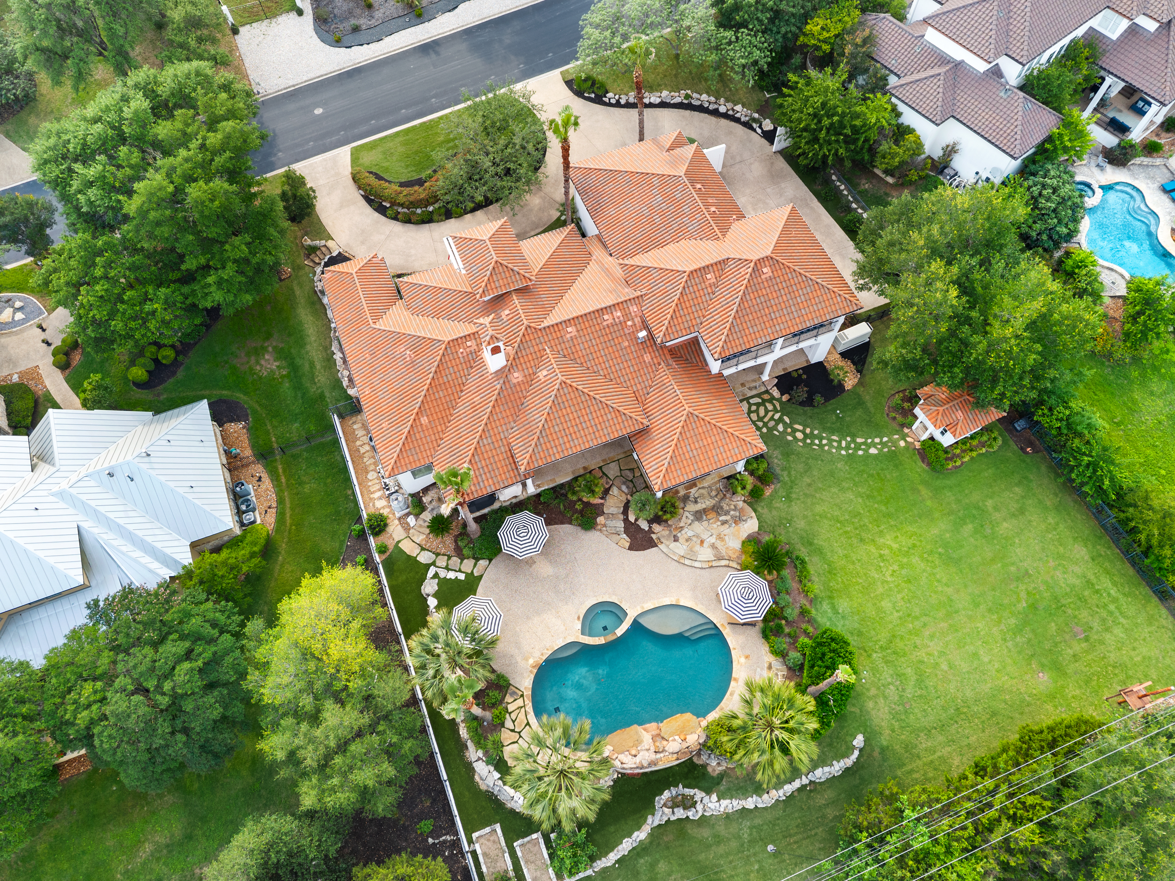  Elevated Dominion Living in Vineyard Estates - 物件實景