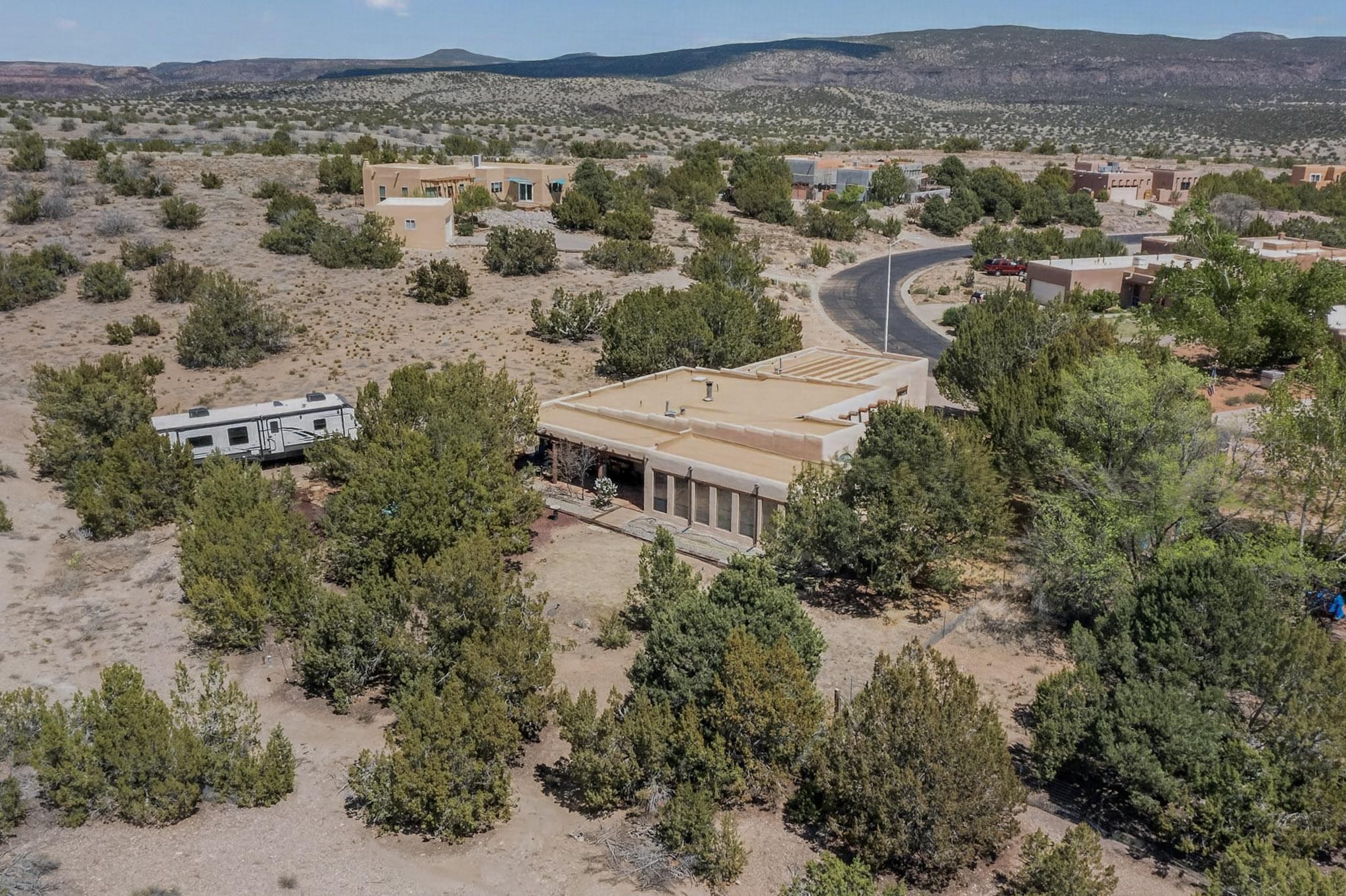  6516 Horseshoe Drive - 物件實景