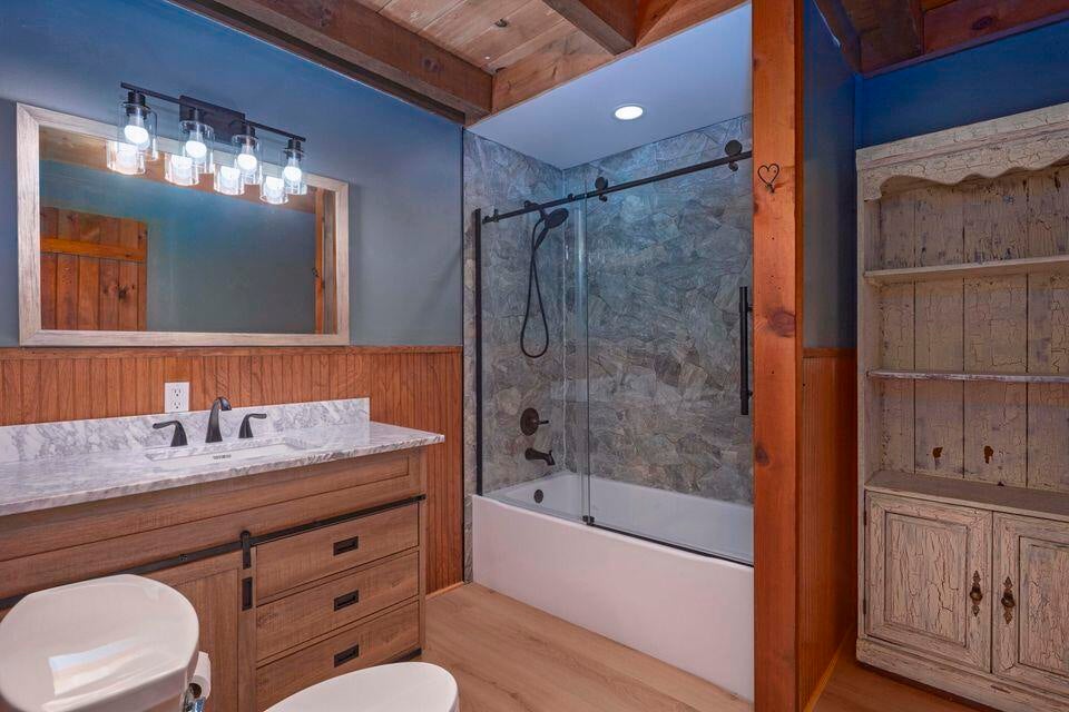 Spring City, Tennessee, 37381, United States, 1 Bedroom Bedrooms, ,2 BathroomsBathrooms,Residential,For Sale,1826365