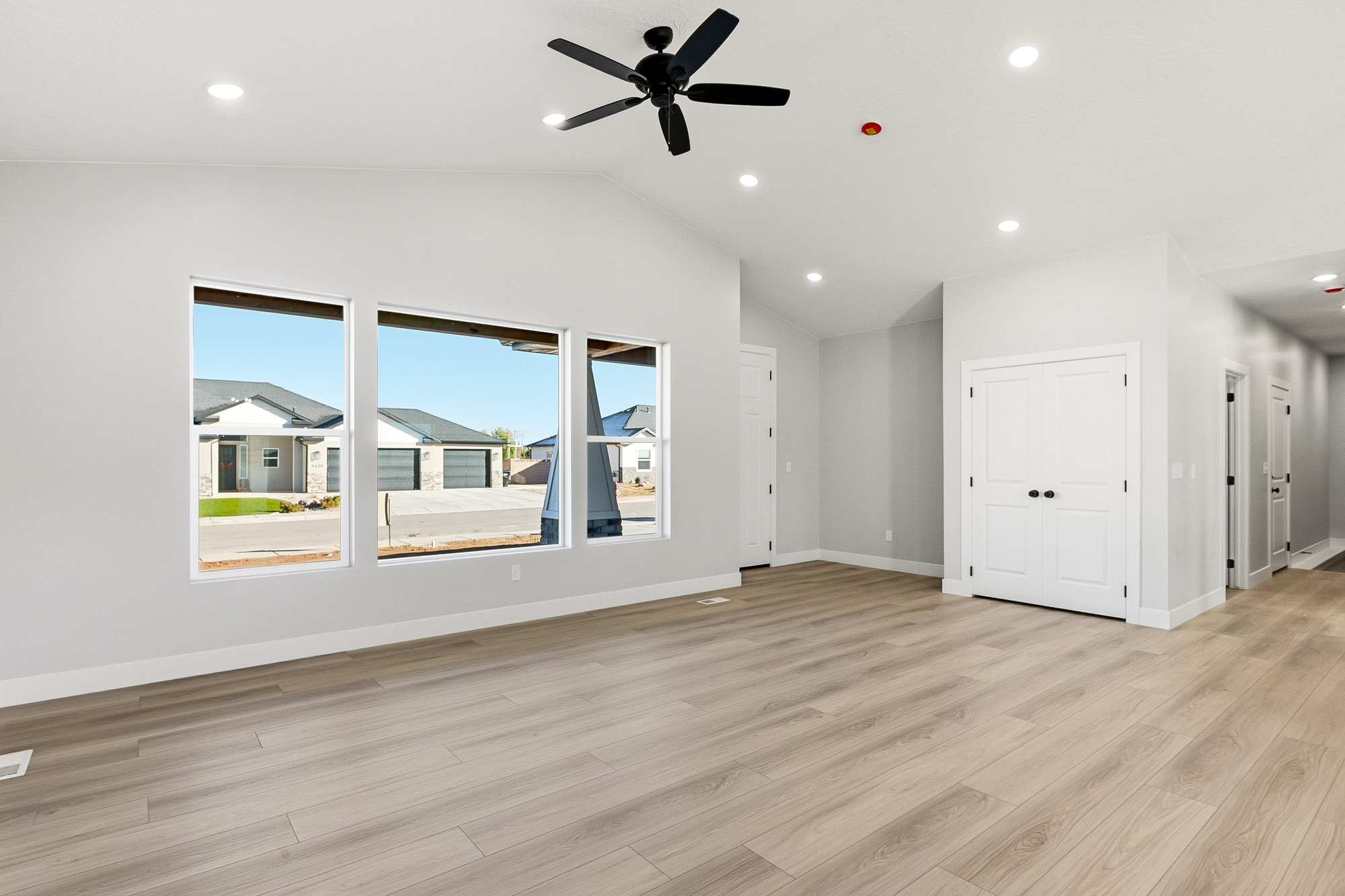 Cedar City, Utah, 84720, United States, 6 Bedrooms Bedrooms, ,4 BathroomsBathrooms,Residential,For Sale,1978281