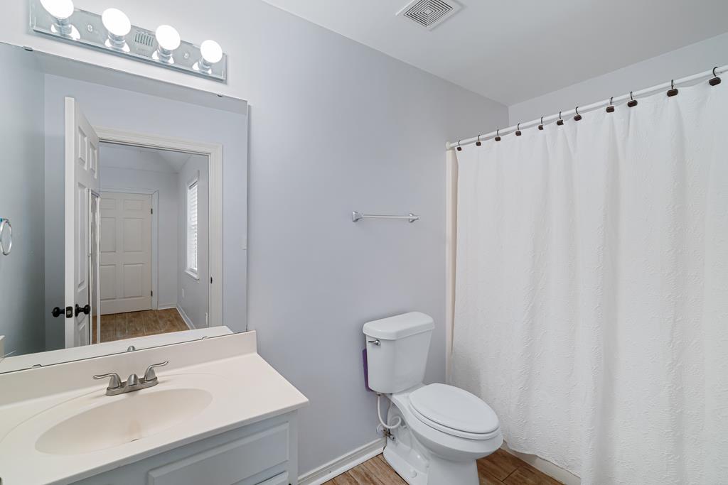 OXFORD, Mississippi, 38655, United States, 4 Bedrooms Bedrooms, ,3 BathroomsBathrooms,Residential,For Sale,1991795