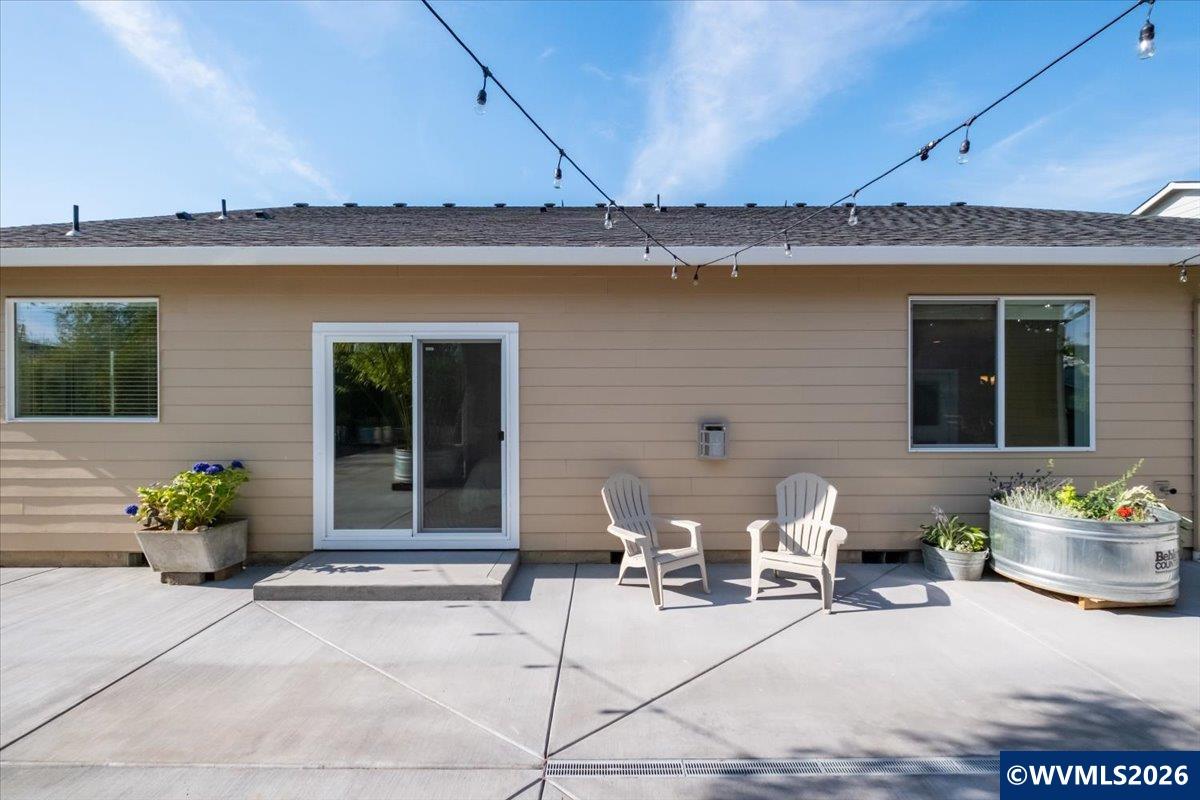 Deciduous Ave, Albany, OR 97321