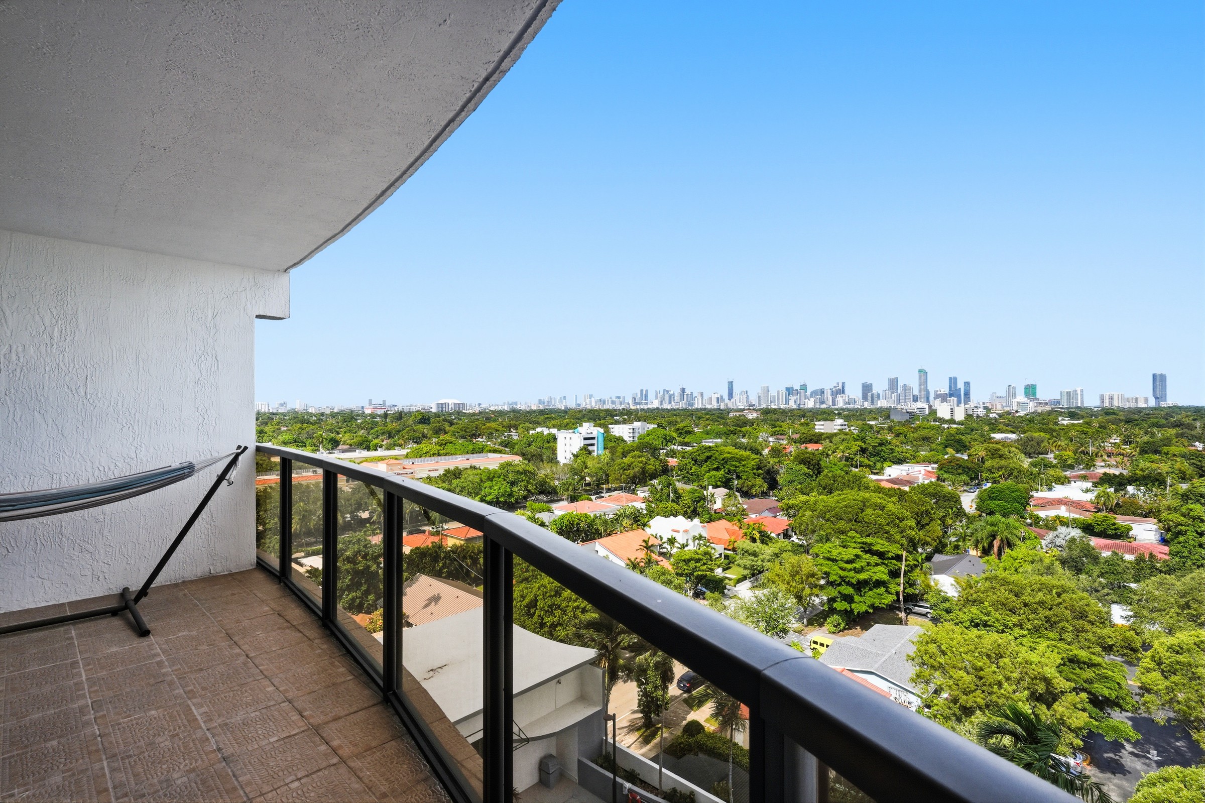  2301 SW 27th Ave, Miami, FL, 33145 - 物件實景