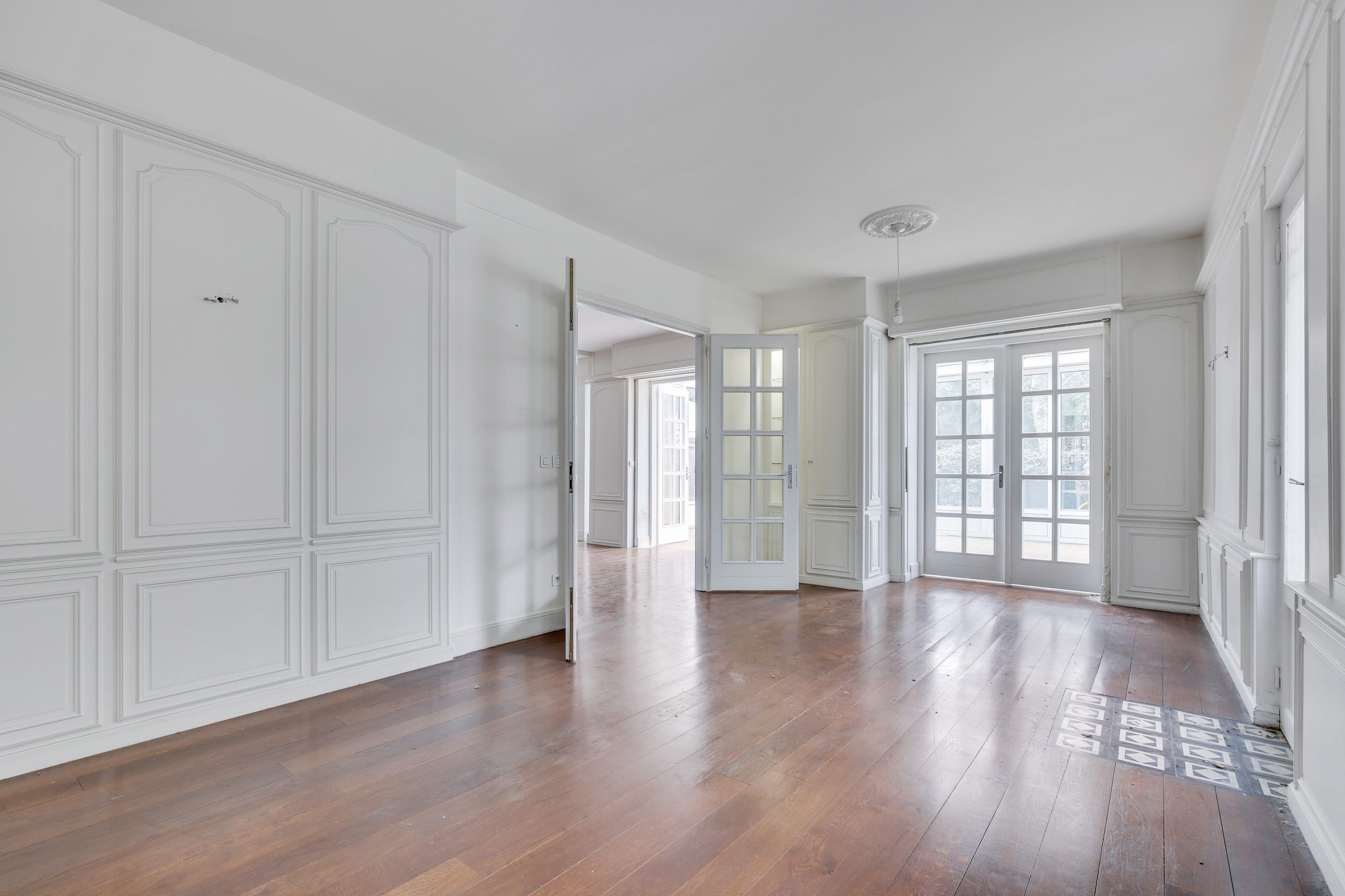  Private mansion for sale in Neuilly-sur-Seine - île de la Grande Jatte - 物件實景